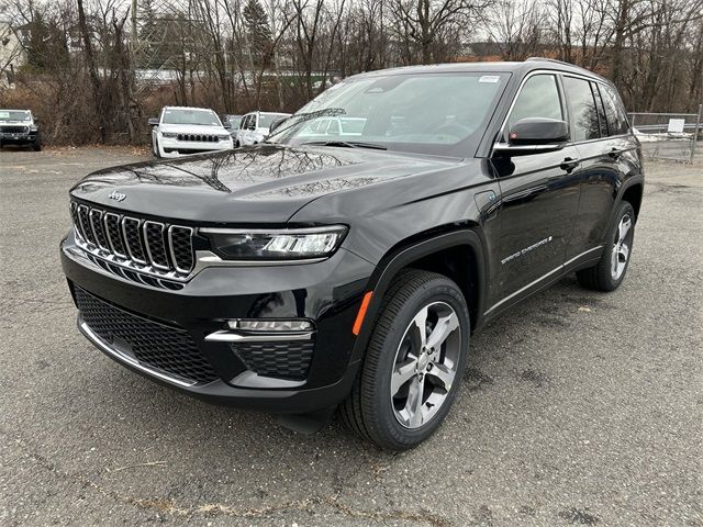 2024 Jeep Grand Cherokee 4xe Base