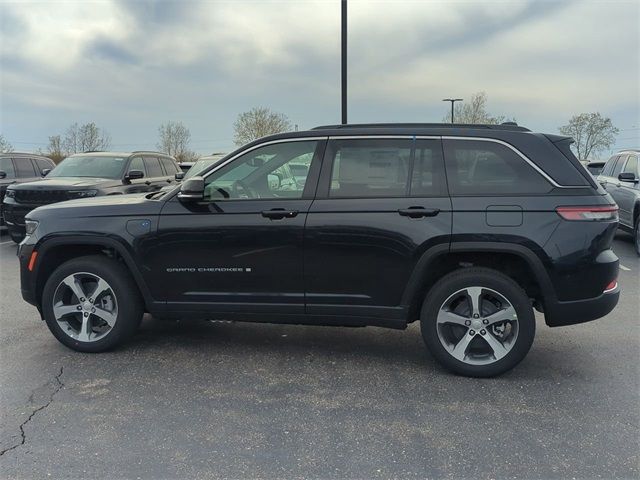 2024 Jeep Grand Cherokee 4xe Base