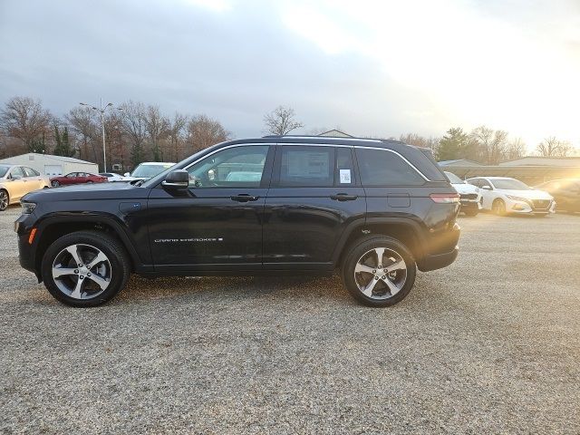 2024 Jeep Grand Cherokee 4xe Base