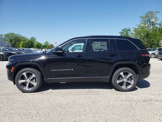 2024 Jeep Grand Cherokee 4xe Base