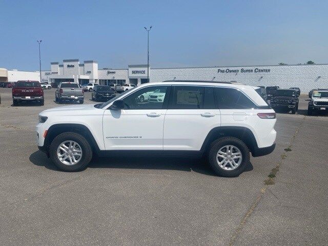 2024 Jeep Grand Cherokee Laredo