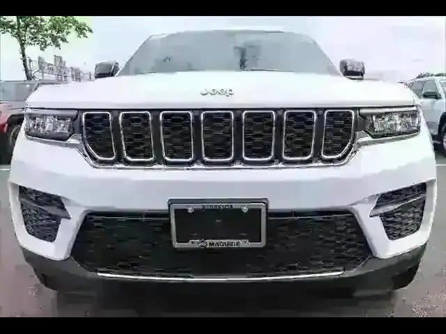 2024 Jeep Grand Cherokee Laredo