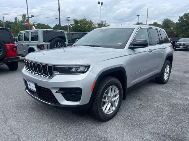 2024 Jeep Grand Cherokee Laredo X