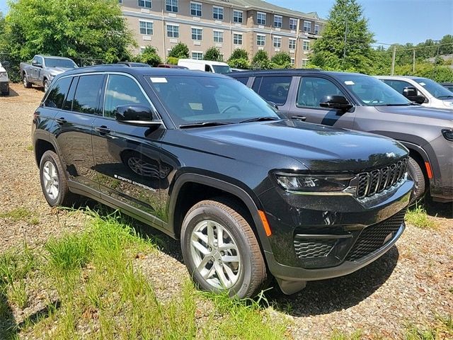 2024 Jeep Grand Cherokee Laredo X