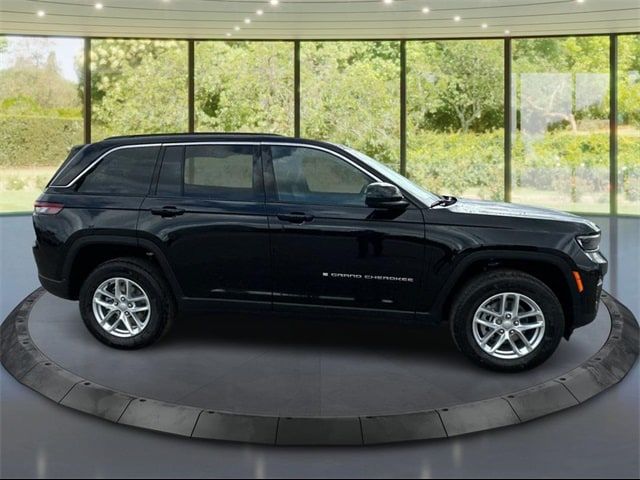 2024 Jeep Grand Cherokee Laredo X