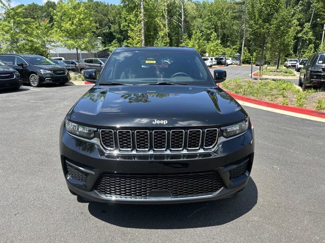 2024 Jeep Grand Cherokee Laredo