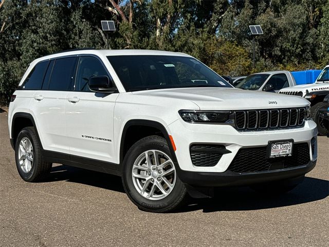 2024 Jeep Grand Cherokee Laredo X