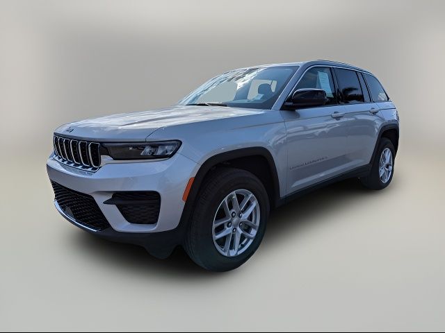 2024 Jeep Grand Cherokee Laredo X