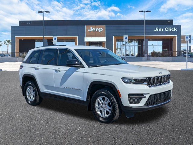 2024 Jeep Grand Cherokee Laredo