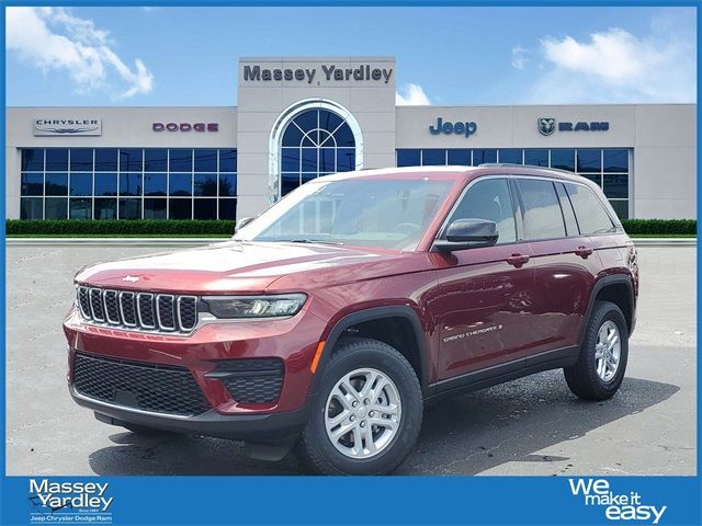 2024 Jeep Grand Cherokee Laredo