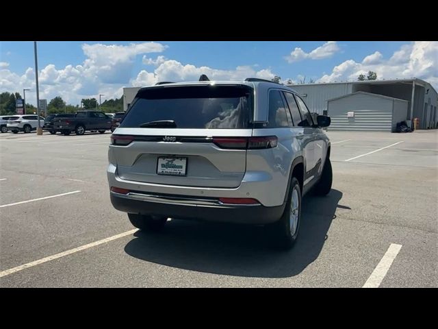 2024 Jeep Grand Cherokee Laredo X