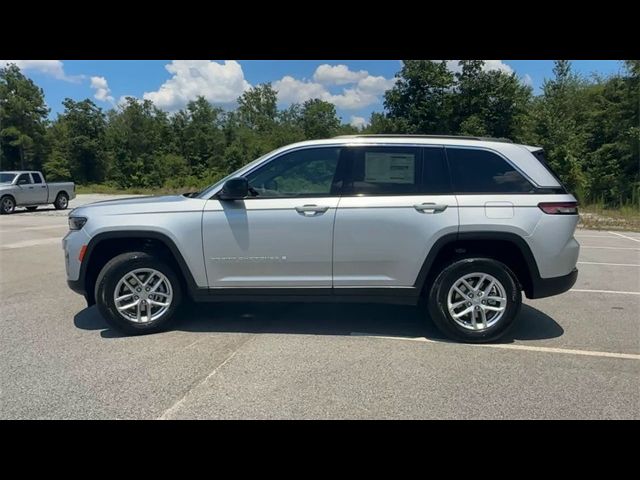 2024 Jeep Grand Cherokee Laredo X