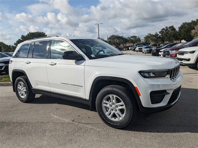 2024 Jeep Grand Cherokee Laredo