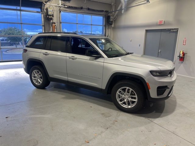 2024 Jeep Grand Cherokee Laredo X