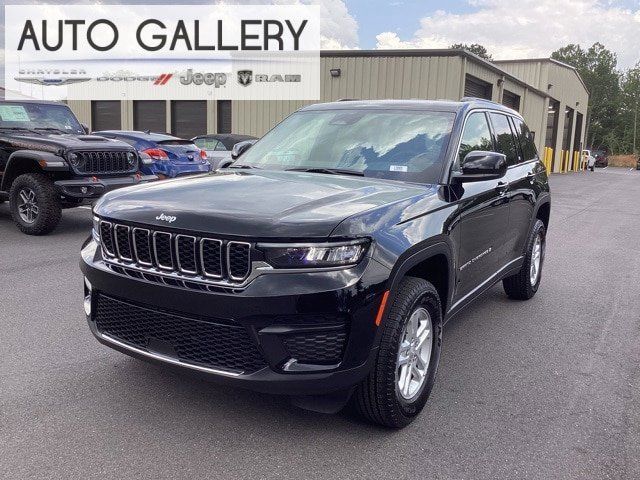 2024 Jeep Grand Cherokee Laredo