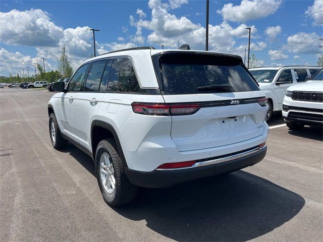 2024 Jeep Grand Cherokee Laredo