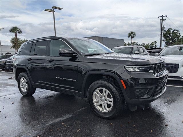 2024 Jeep Grand Cherokee Laredo