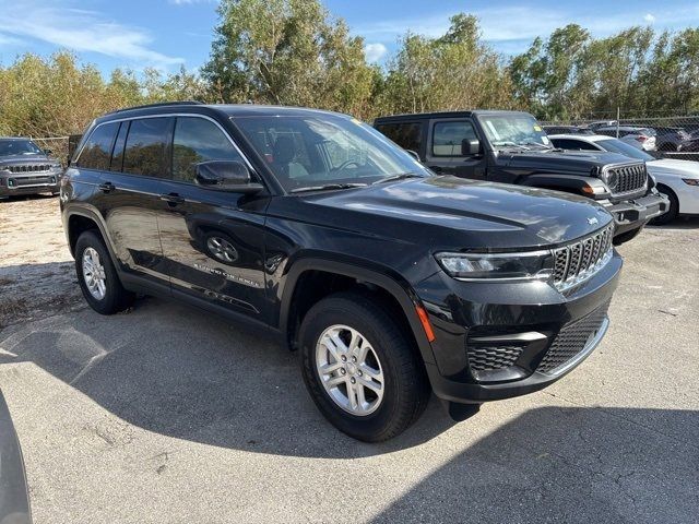 2024 Jeep Grand Cherokee Laredo