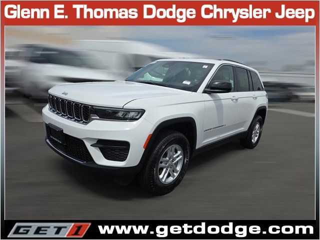 2024 Jeep Grand Cherokee Laredo