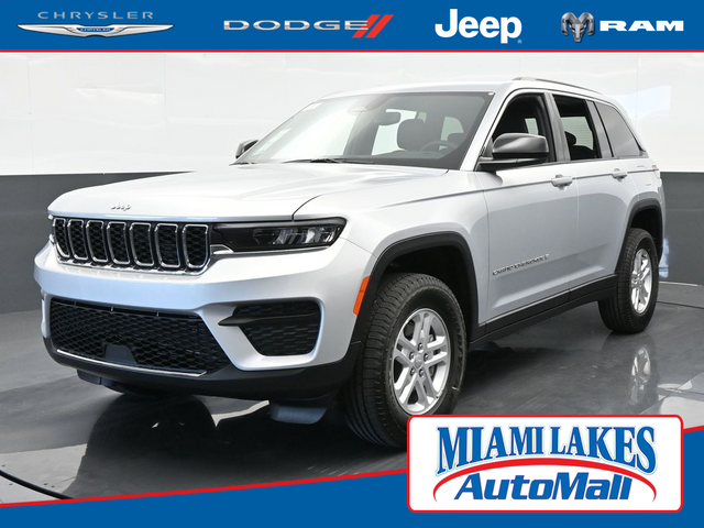 2024 Jeep Grand Cherokee Laredo
