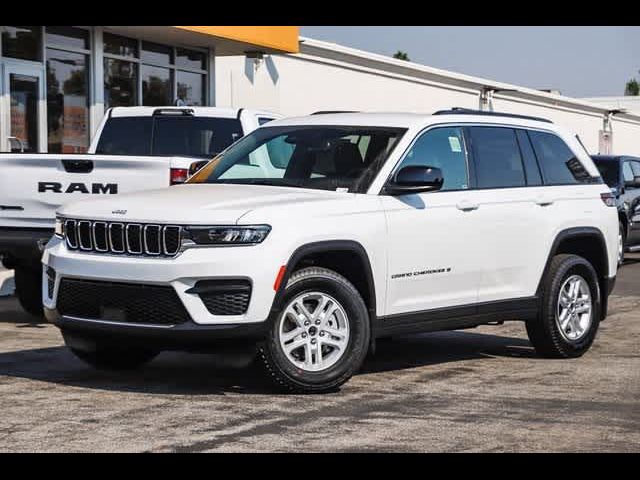 2024 Jeep Grand Cherokee Laredo