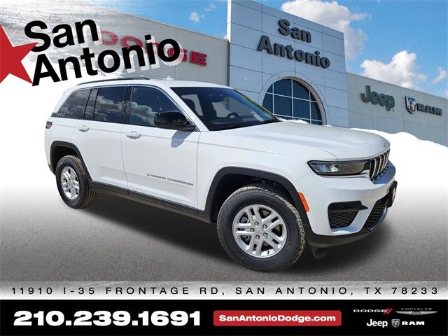 2024 Jeep Grand Cherokee Laredo