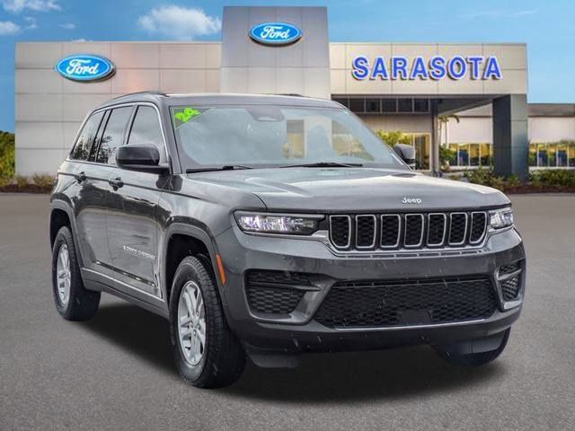 2024 Jeep Grand Cherokee Laredo