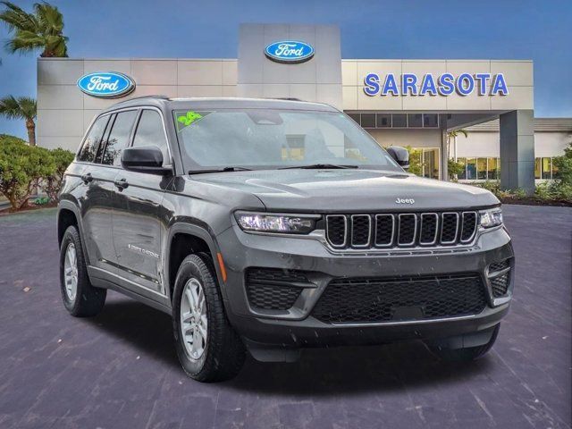 2024 Jeep Grand Cherokee Laredo