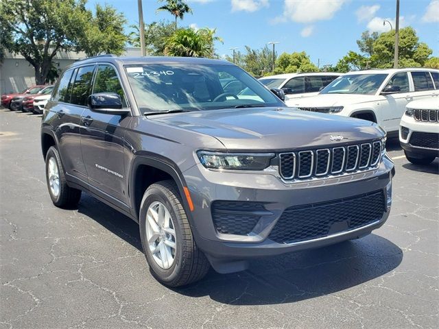 2024 Jeep Grand Cherokee Laredo X