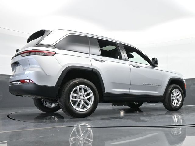 2024 Jeep Grand Cherokee Laredo X