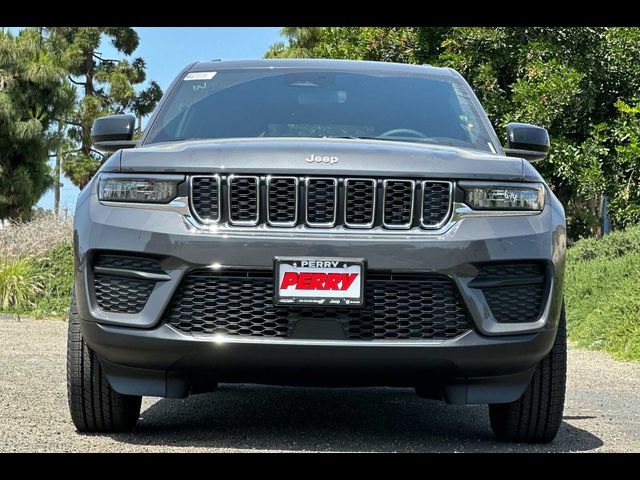 2024 Jeep Grand Cherokee Laredo