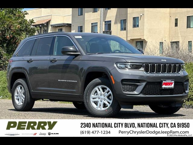 2024 Jeep Grand Cherokee Laredo