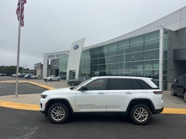 2024 Jeep Grand Cherokee Laredo