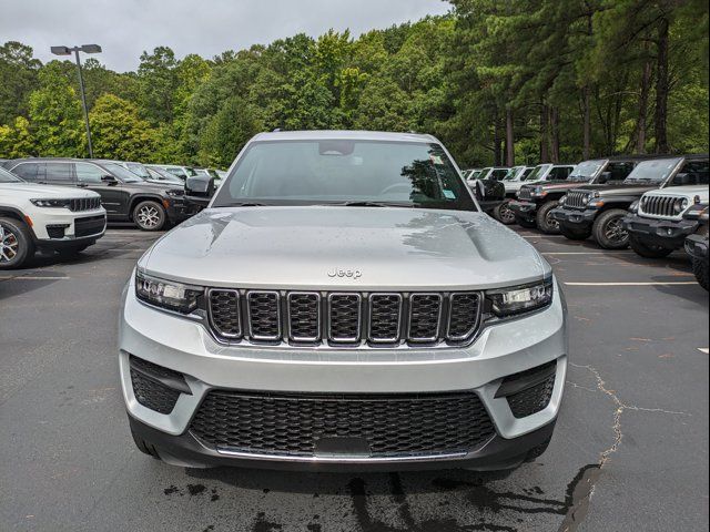 2024 Jeep Grand Cherokee Laredo