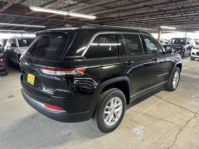 2024 Jeep Grand Cherokee Laredo X