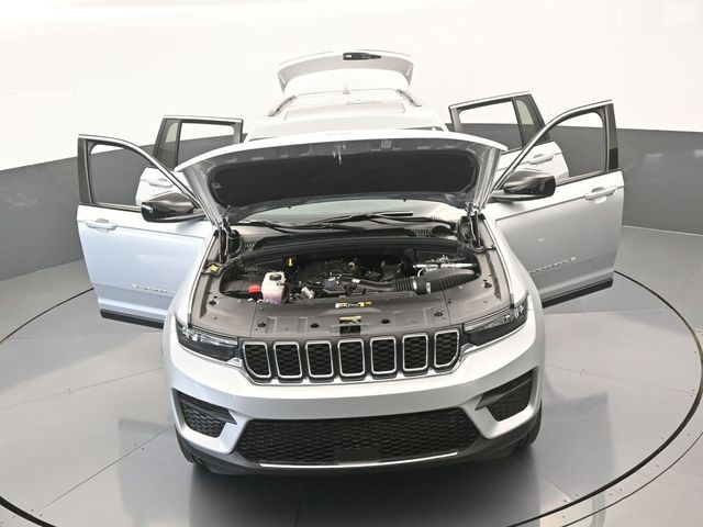 2024 Jeep Grand Cherokee Laredo X