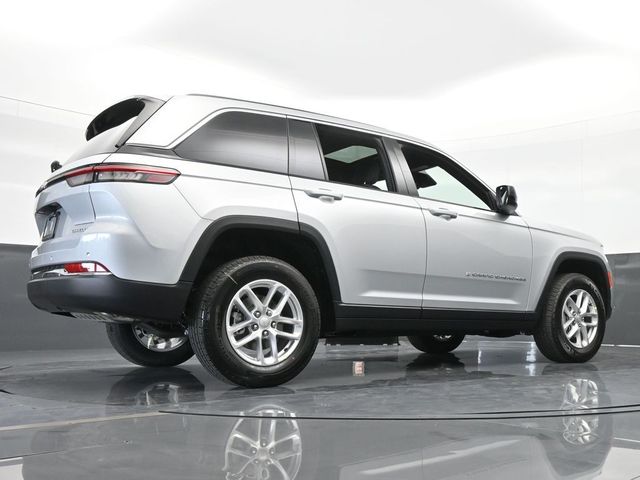 2024 Jeep Grand Cherokee Laredo X