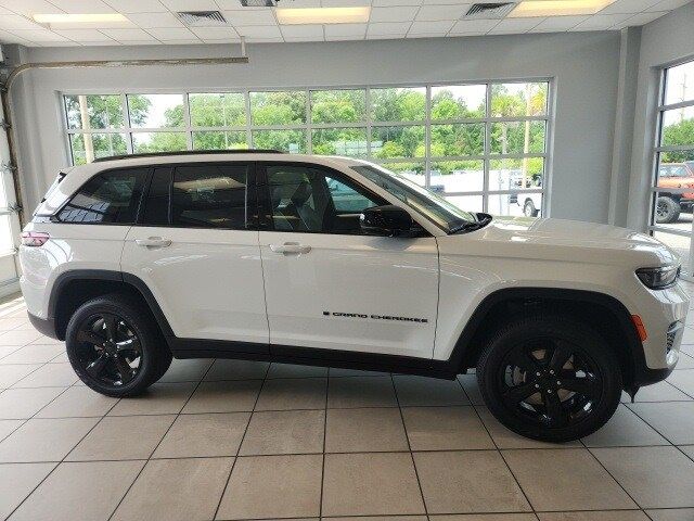 2024 Jeep Grand Cherokee Altitude X