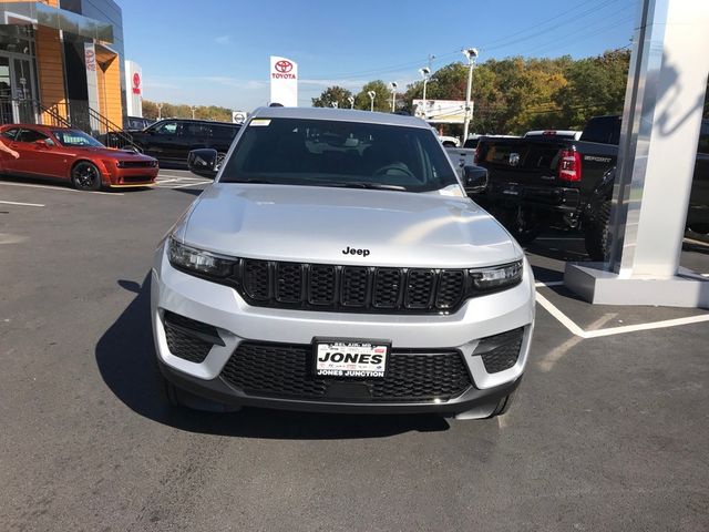 2024 Jeep Grand Cherokee Altitude