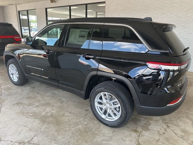 2024 Jeep Grand Cherokee Laredo X