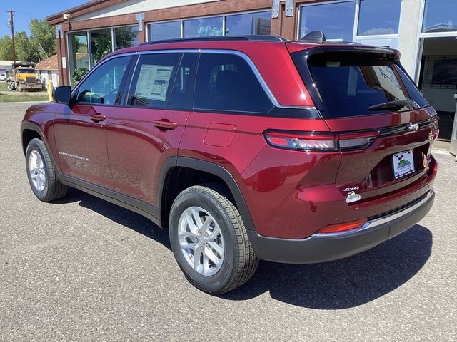 2024 Jeep Grand Cherokee Laredo X