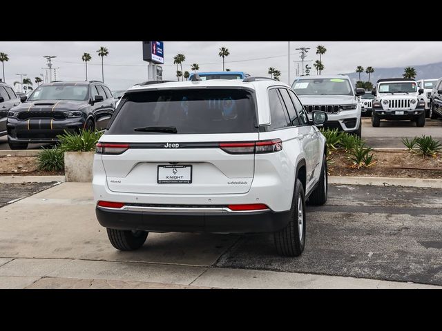2024 Jeep Grand Cherokee Laredo