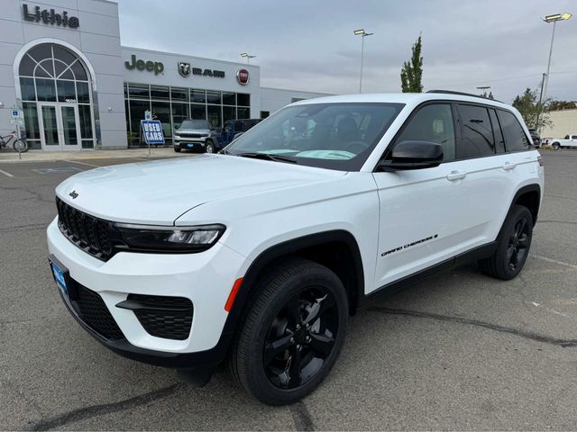 2024 Jeep Grand Cherokee Altitude