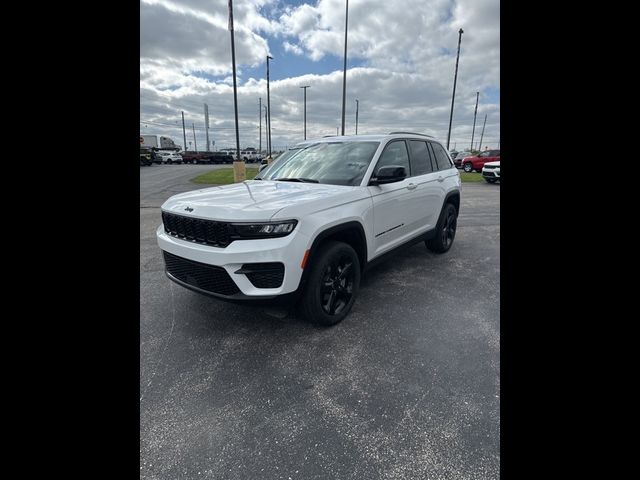 2024 Jeep Grand Cherokee Altitude