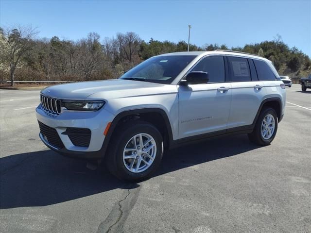 2024 Jeep Grand Cherokee Laredo X