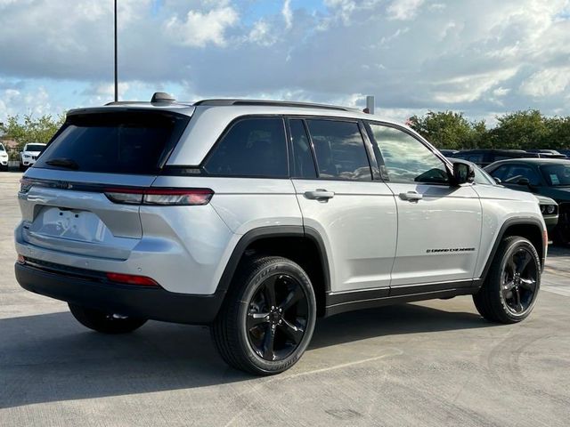 2024 Jeep Grand Cherokee Altitude