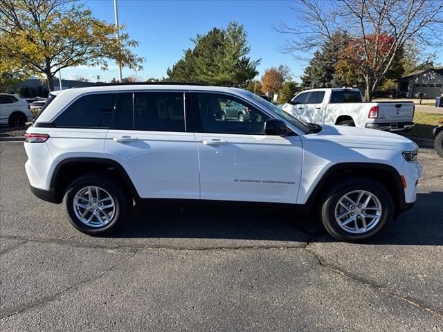 2024 Jeep Grand Cherokee Laredo X