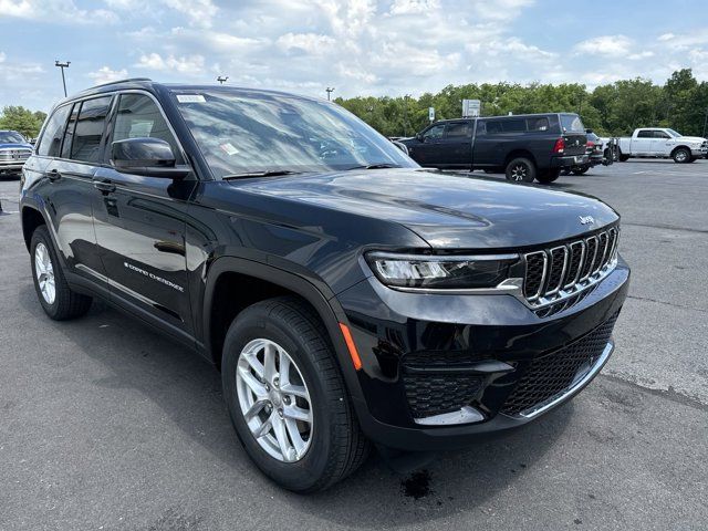 2024 Jeep Grand Cherokee Laredo X