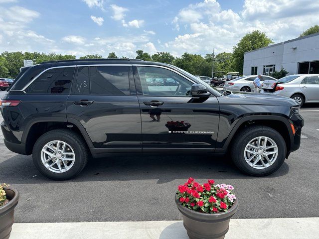 2024 Jeep Grand Cherokee Laredo X