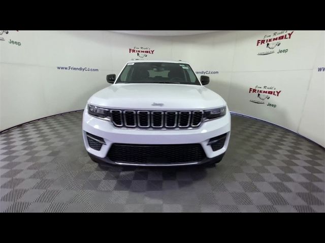 2024 Jeep Grand Cherokee Laredo